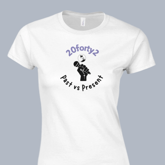Women’s Rock Show World Mic Front Print T-Shirt